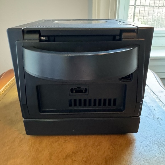 Nintendo GameCube Console in Black with Cables and Controller - Picture 2 of 8